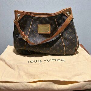 Louis Vuitton Galliera PM Shoulder Bag